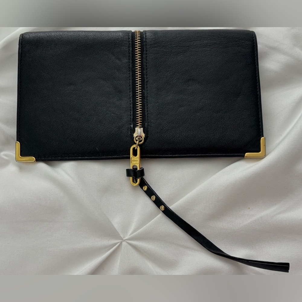 AUTHENTIC Chloé Black Leather Wallet with Gold Accents. Pre loved.